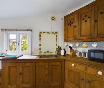 4 bedroom cottage to rent - Photo 1