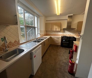 St Austell, St. Austell, PL25 - Photo 3