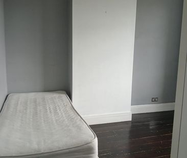 Room in a Shared House, Muller Road, BS7 - Photo 4