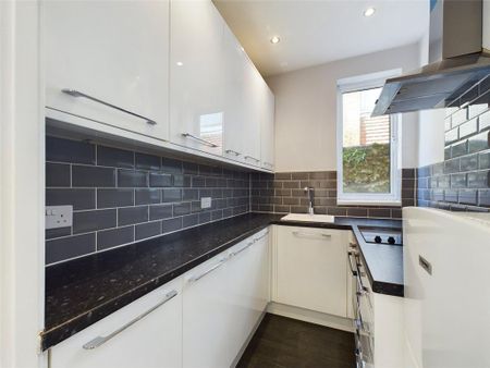 2 bedroom apartment to rent - Photo 5