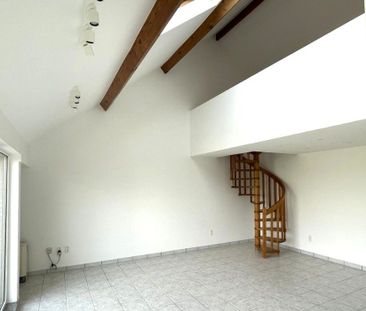 Ruim en lichtrijk duplex appartement met grote inpandige garage in ... - Photo 2