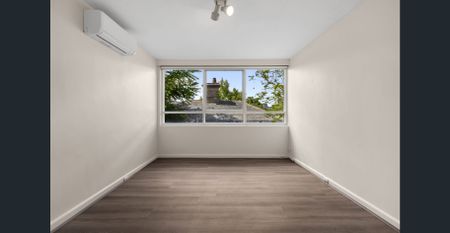 North-Facing First-Floor Apartment in Prime Prahran Pocket - WATER USAGE INCLUDED IN RENT - Photo 2