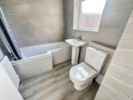 2 bed lower flat to rent in NE29 - Photo 5