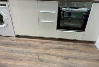 Plaça de Pep Ventura, Badalona, Catalonia 08912