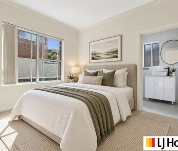 Beautifully Maintained 3 Bedroom Home - Photo 3