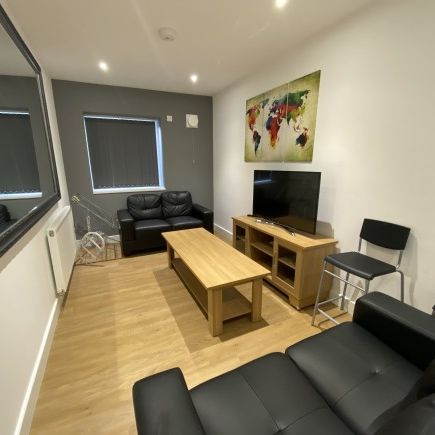 4 Bed - Flat 3, 35 Braunstone Gate, Leicester, - Photo 1