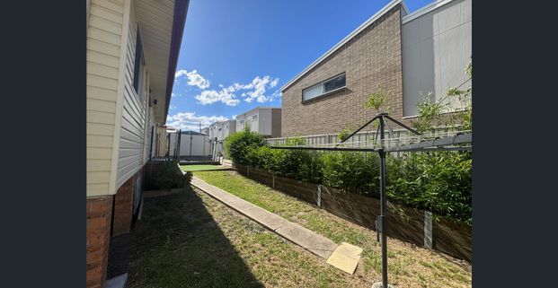 Rare Rental Opportunity - Room for Vehicles, Tools & Equipment - Photo 1