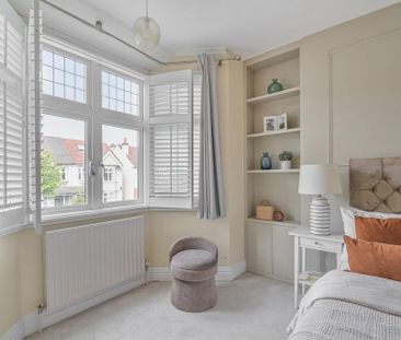 5 bedroom end of terrace house to rent - Photo 3