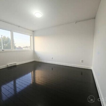 LIBRE Condo semi-meublé sur 2 étages proche de tout à louer Longueuil Saint-Hubert - appartement / logement - Photo 3