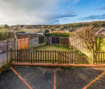 3 bedroom terraced house to rent - Photo 3