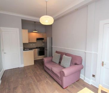 1 Bed Flat, Albion Road, EH7 - Photo 1