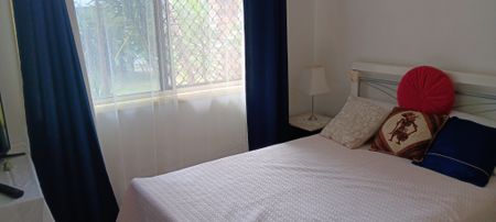 Broadbeach Waters - Photo 5