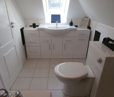 4 bedroom detached house to rent - Photo 5