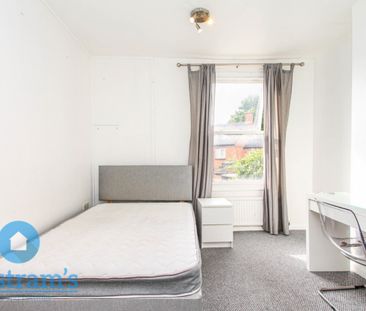 3 bed Mid Terraced House for Rent - Photo 3