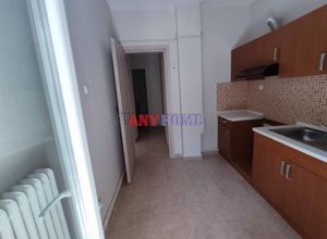 Studio/Γκαρσονιέρα για ενοικίαση - Χαριλάου, - Φωτογραφία 3