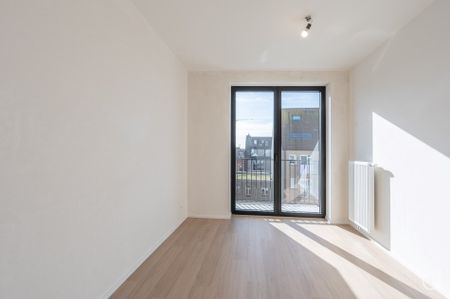 NIEUW - Magnifiek nieuwbouwappartement met twee slaapkamers, op wandelafstand van het strand te Heist. Het appartement is gelegen op de derde verdieping. - Foto 4