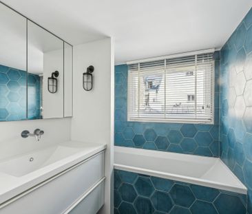 Location Appartement de luxe Paris 8 5 Pièces 155 m² - Photo 4