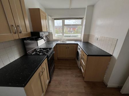 2 bedroom maisonette to rent - Photo 4