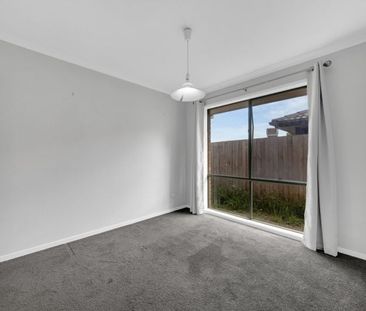 52 Willora Crescent, Cranbourne West - Photo 1