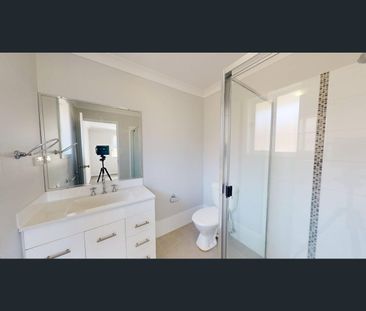 8 Opal Close, Rutherford, NSW 2320 - Photo 5