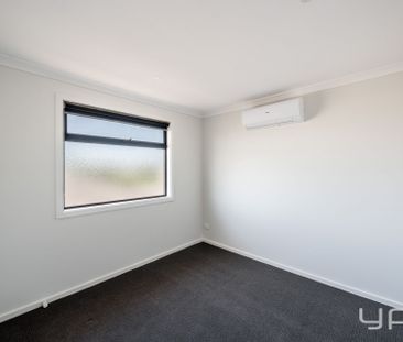 Location, Location! - Photo 2