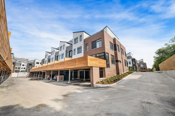 For Lease - 20 Lou Parsons Way Unit# 12, Mississauga, Ontario - Photo 1