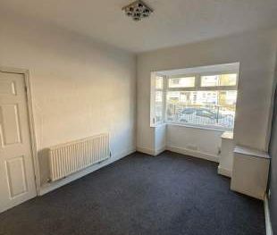 3 bedroom property to rent in Grimsby - Photo 2