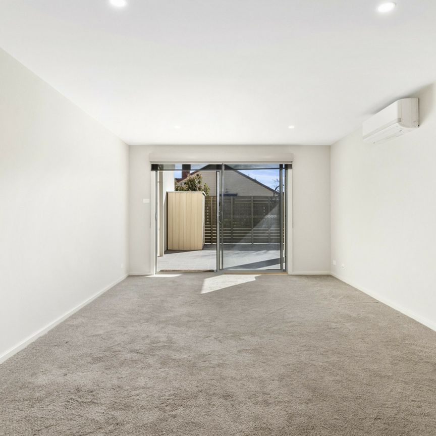 3/16-18 Berrigan Crescent, O'connor ACT, Belconnen - Photo 1