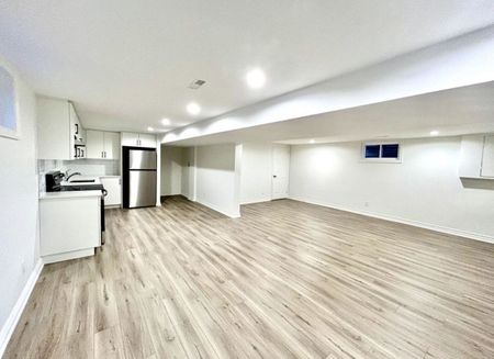 For Lease - 30 The Promenade N/A Unit# Basement, Niagara-on-the-Lake, Ontario - Photo 5