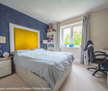 4 bedroom detached house to rent - Photo 5