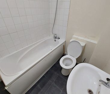 2 Bed Terraced House, Spreadbury Street, M40 - Photo 5