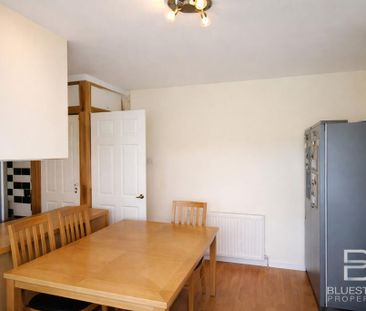 3 bedroom detached house to rent - Photo 2