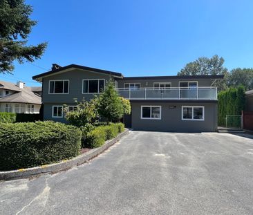 Cozy Suite in Fourplex - Photo 2