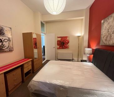 Apt 1, 100 University Avenue, Belfast BT7 1GY - Photo 4