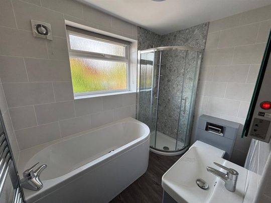 Deene Close, Market Harborough - Photo 1