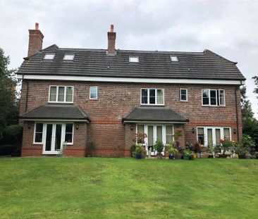 The Grange, 74 Packhorse Road, Gerrards Cross,SL9 - Photo 4