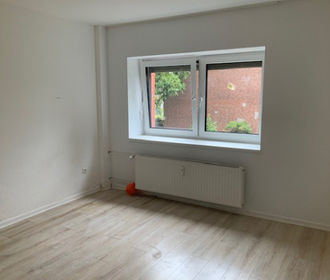 Ihr neues Zuhause! Gut geschnittene 2 Zimmer-Wohnung mit Balkon in ... - Photo 2