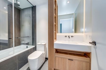 For Lease - 55 Charles Street Unit# 4103, Toronto, Ontario - Photo 2