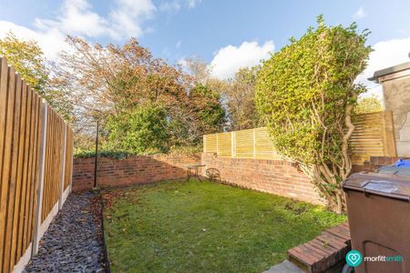 3 bedroom terraced house to rent - Photo 3