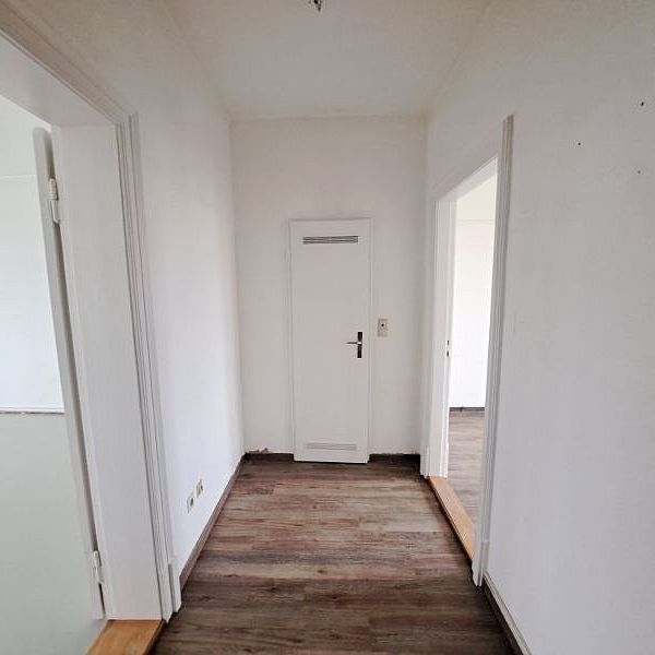 Große 2-Zimmer-Wohnung über den Dächern von Bremerhaven-Lehe! - Photo 1