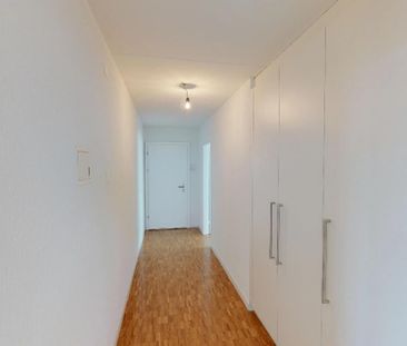 "..hell, freundlich & idyllischer Balkon" - Photo 5