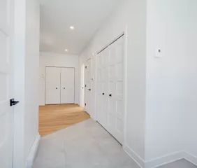 1 room apartment of 83m² in Saint-Rémi - Photo 2