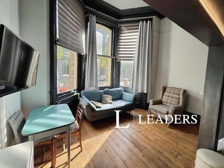 studio to rent The Drive, Hove - Photo 3