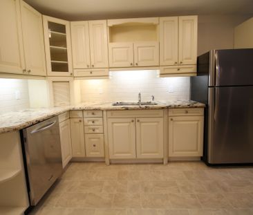 For Lease - 68 Elizabeth Crescent, Belleville, Ontario - Photo 6