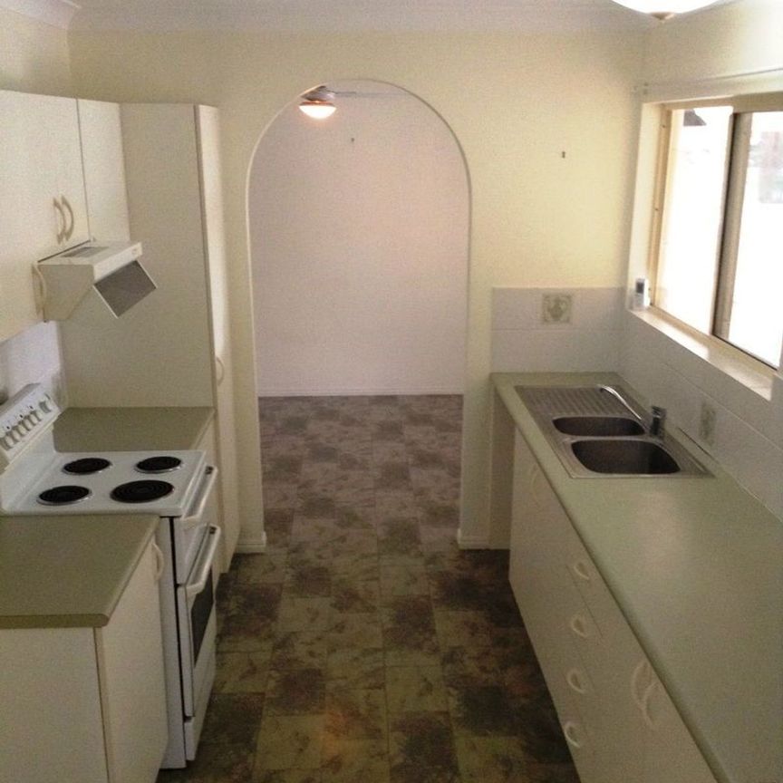 Spacious family home in sought-after Annandale - Photo 1