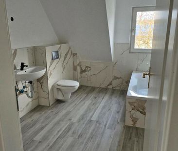 Schöne Sanierte 2 Zimmer Wohnung in Lohrheim zu Vermieten - Photo 2