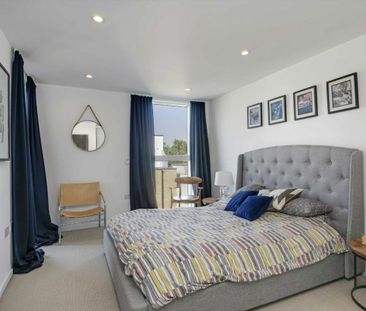 Dance Square - Photo 4