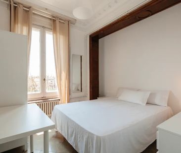 Avinguda Diagonal, Barcelona, Catalonia 08021 - Photo 1