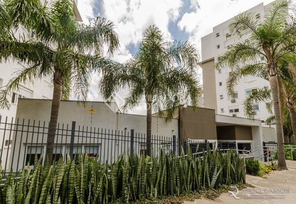 Apartamento com 2 quartos e 56m² para alugar em Jardim Sabará, Porto Alegre. - Photo 1