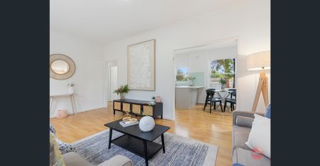 UPDATED 3 BEDROOM BEAUTY - Photo 4